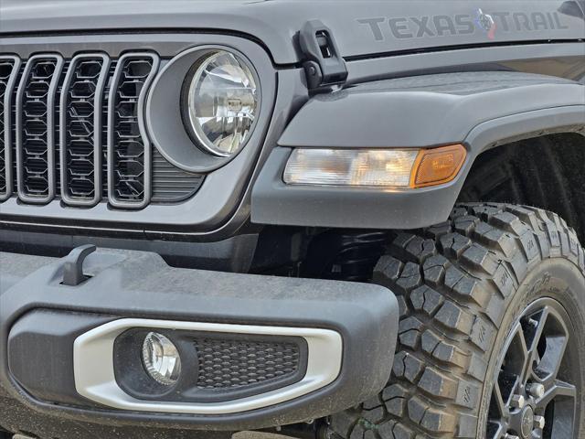 new 2025 Jeep Gladiator car, priced at $40,468