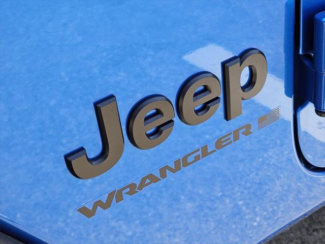 new 2025 Jeep Wrangler car, priced at $43,467