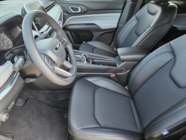 new 2025 Jeep Compass car, priced at $25,998