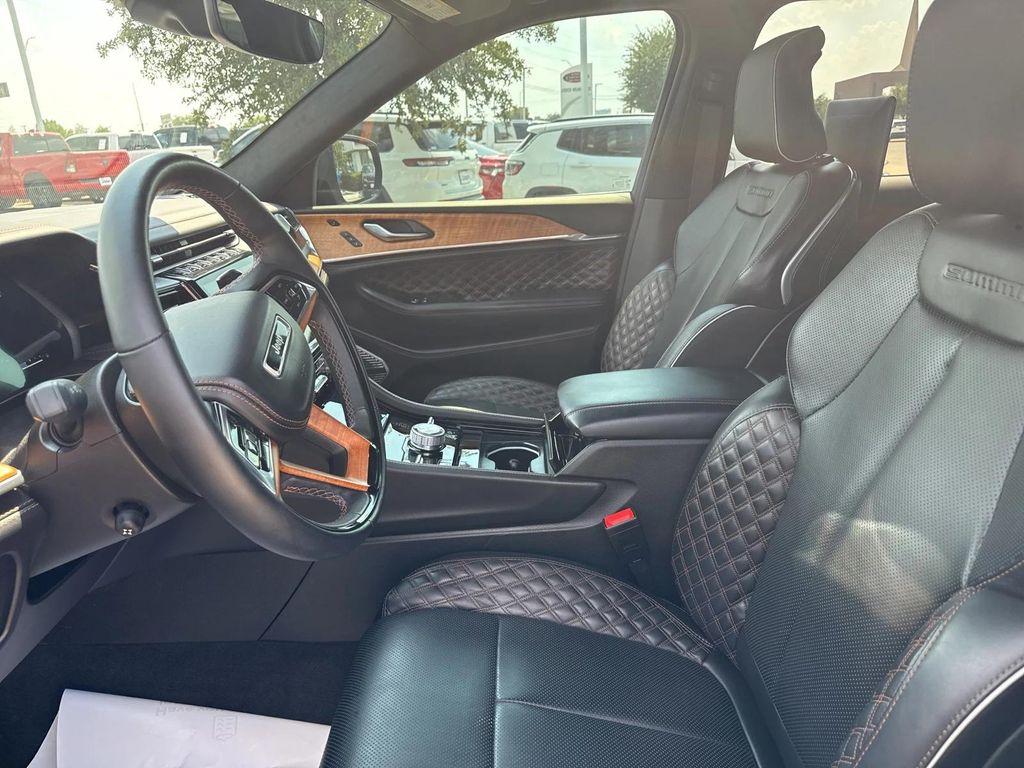 used 2023 Jeep Grand Cherokee car, priced at $45,163