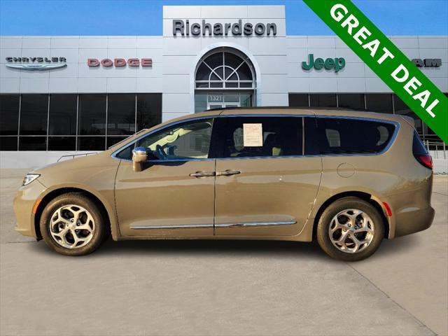 used 2022 Chrysler Pacifica car, priced at $24,655