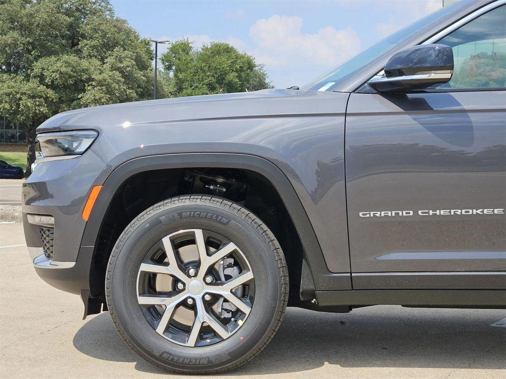 new 2025 Jeep Grand Cherokee L car, priced at $40,995