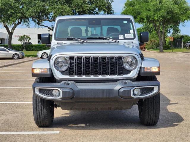 new 2024 Jeep Gladiator car, priced at $31,485