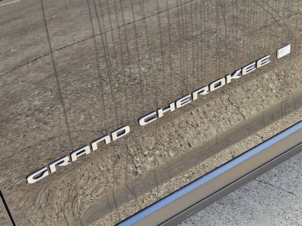 new 2025 Jeep Grand Cherokee L car, priced at $42,610
