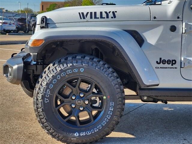 new 2024 Jeep Gladiator car, priced at $42,900