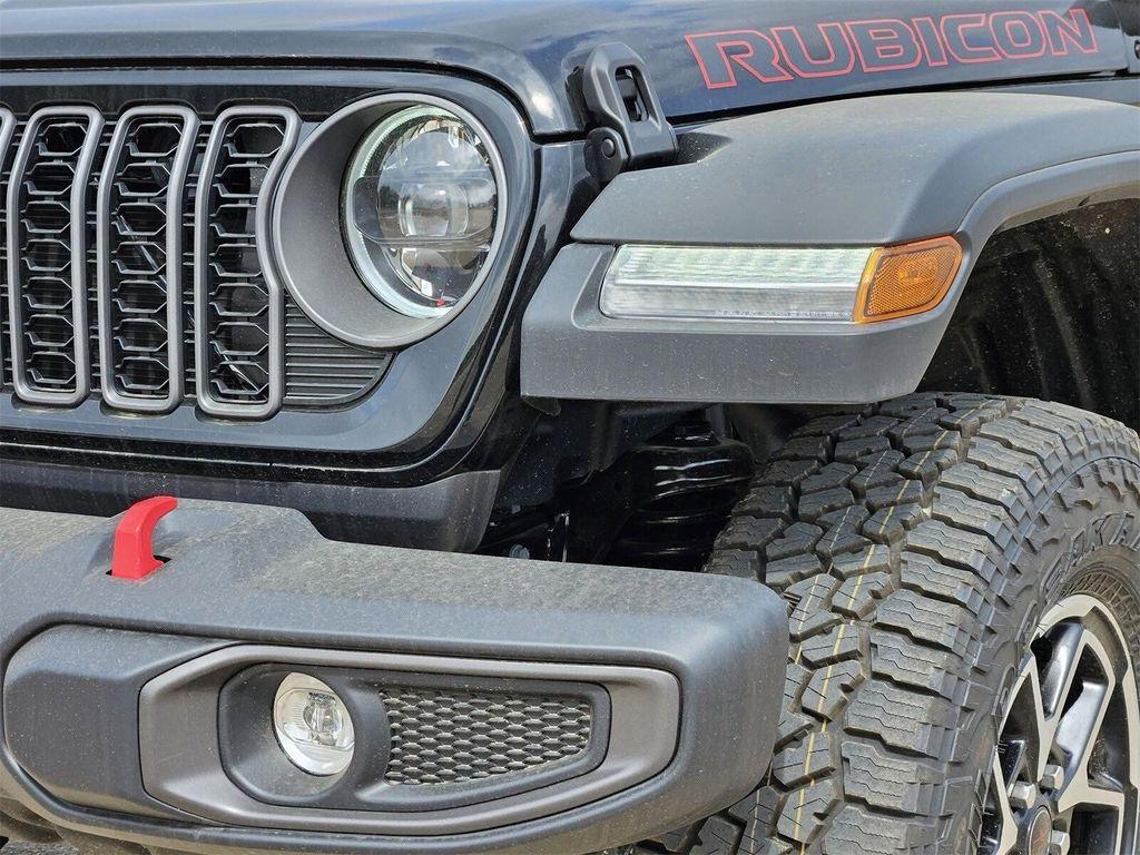 new 2025 Jeep Gladiator car, priced at $48,145