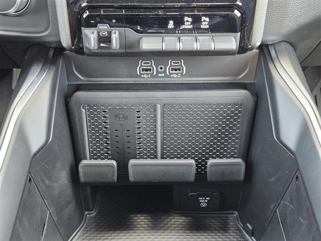new 2025 Ram 1500 car, priced at $53,297