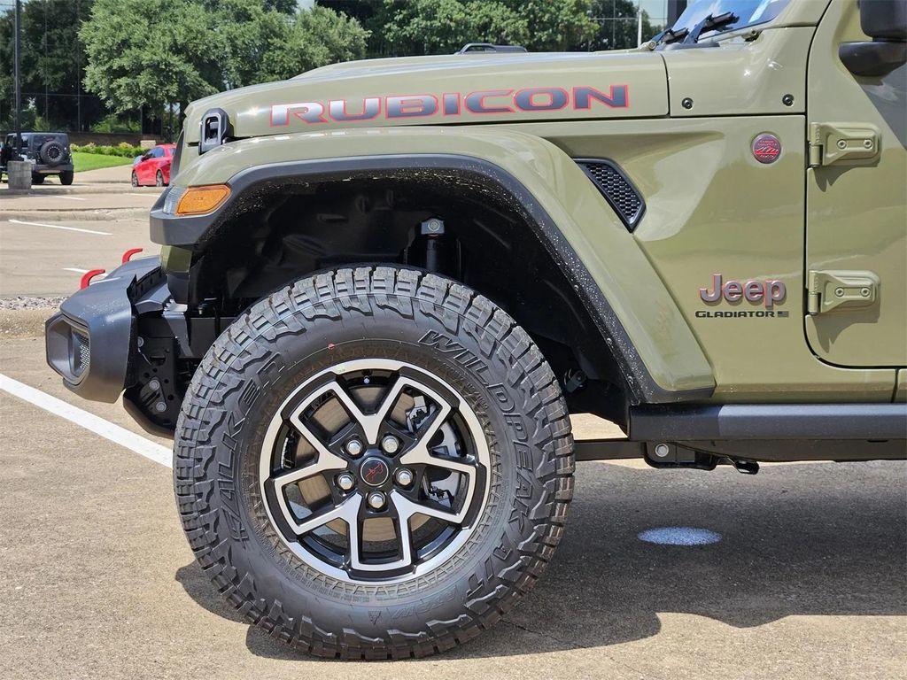 new 2025 Jeep Gladiator car, priced at $47,600
