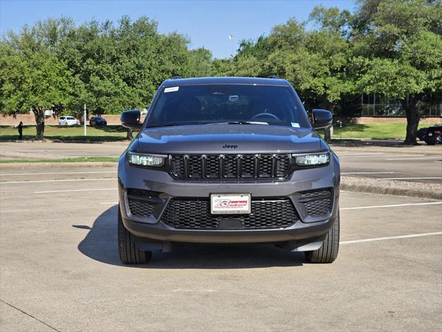 new 2025 Jeep Grand Cherokee car, priced at $40,780