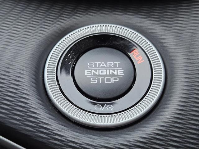 new 2025 Jeep Grand Cherokee car, priced at $40,780
