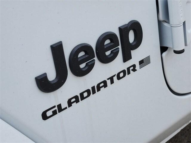 new 2024 Jeep Gladiator car, priced at $39,200