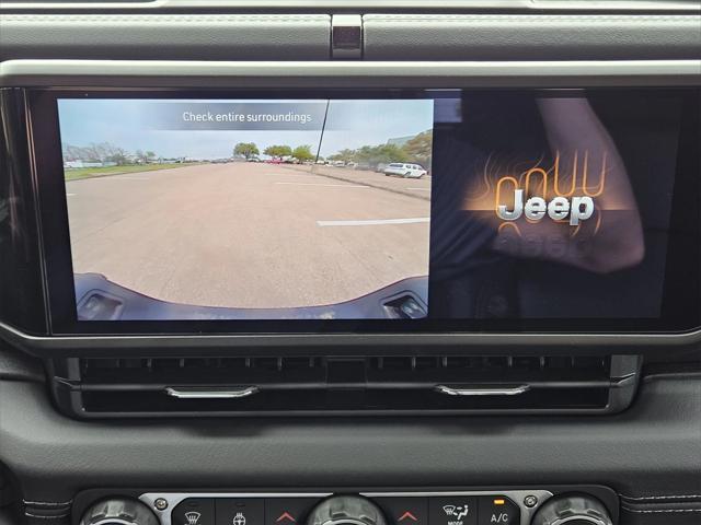new 2025 Jeep Gladiator car, priced at $39,932