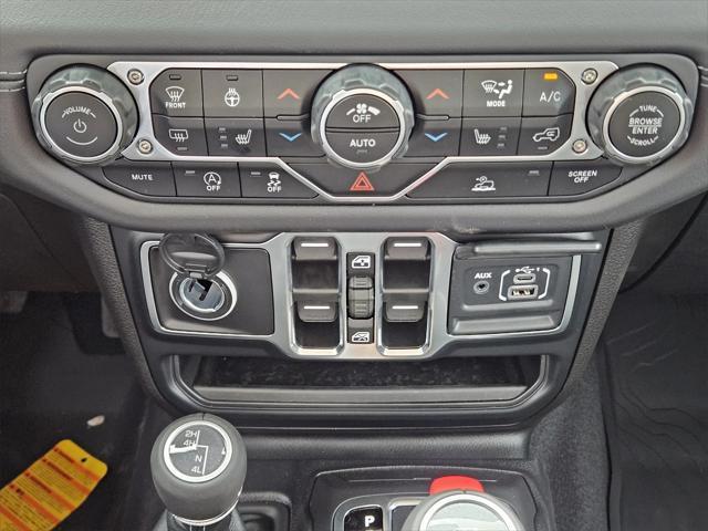 new 2025 Jeep Gladiator car, priced at $39,932