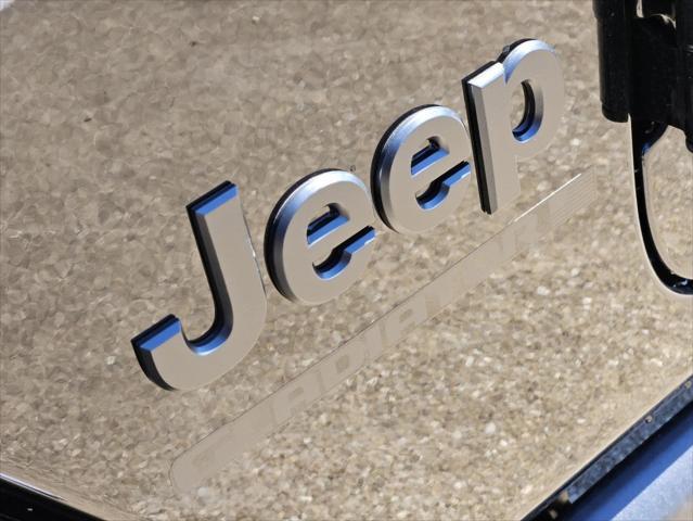 new 2025 Jeep Gladiator car, priced at $42,154