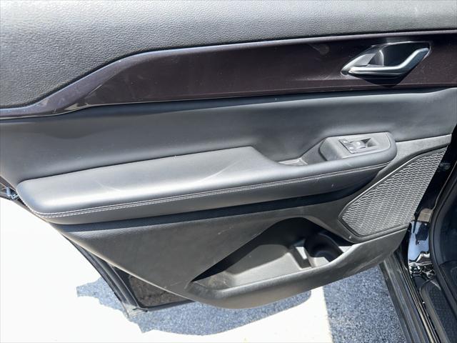 used 2023 Jeep Grand Cherokee L car, priced at $30,000