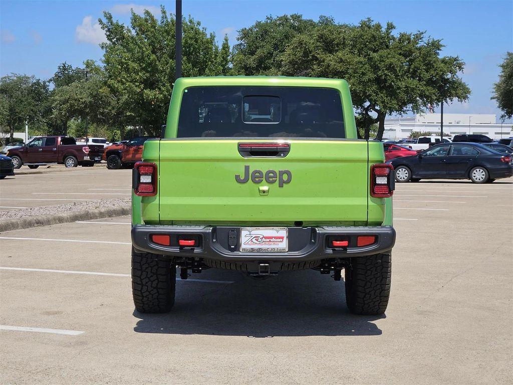 new 2025 Jeep Gladiator car, priced at $46,656