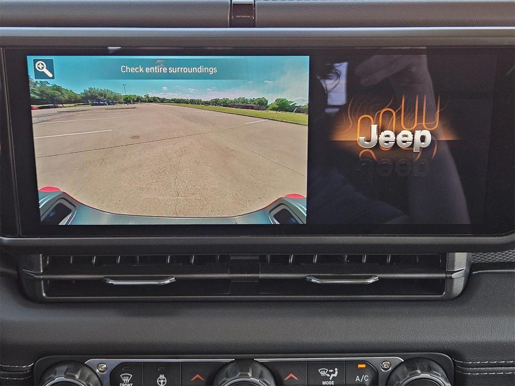 new 2025 Jeep Gladiator car, priced at $46,656