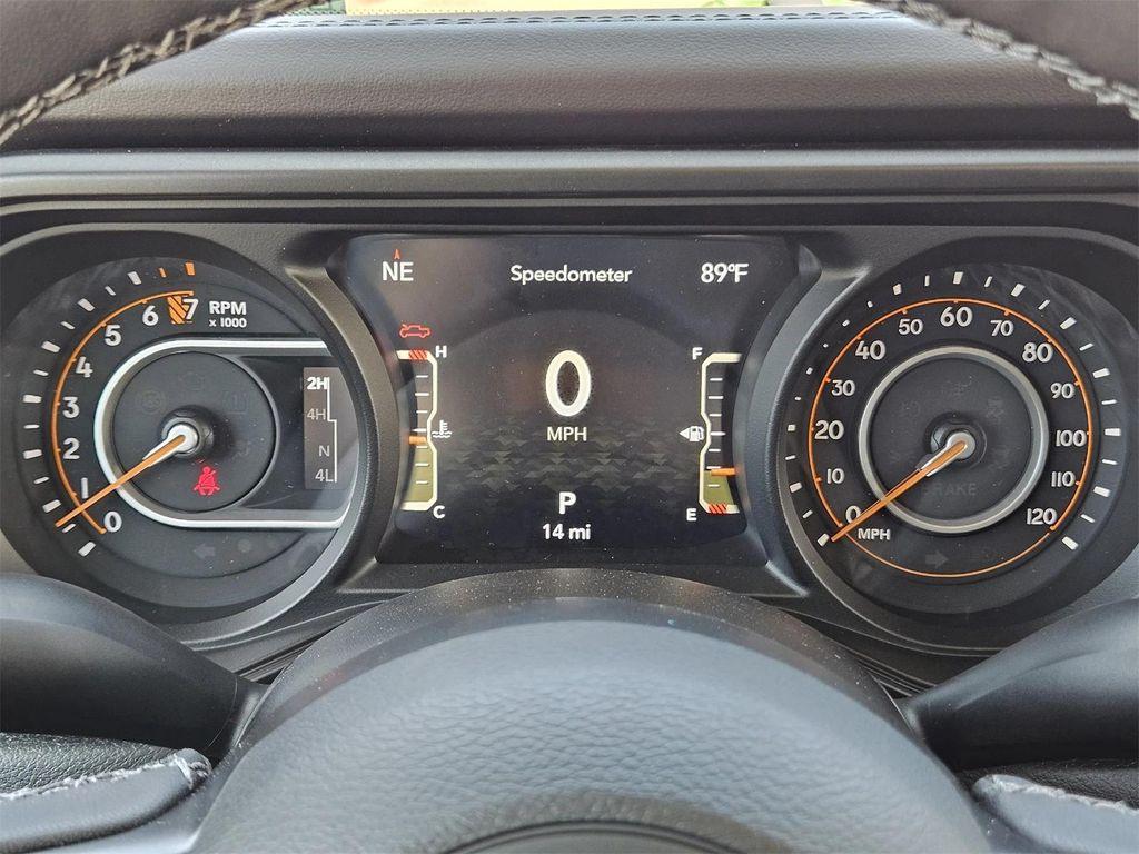 new 2025 Jeep Gladiator car, priced at $46,656