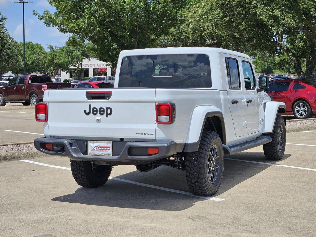 new 2025 Jeep Gladiator car, priced at $40,410