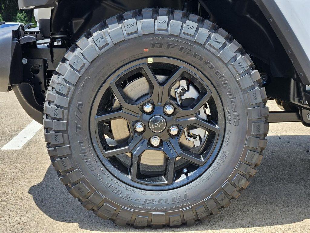 new 2025 Jeep Gladiator car, priced at $40,410