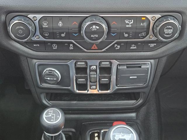 new 2025 Jeep Wrangler car, priced at $43,467