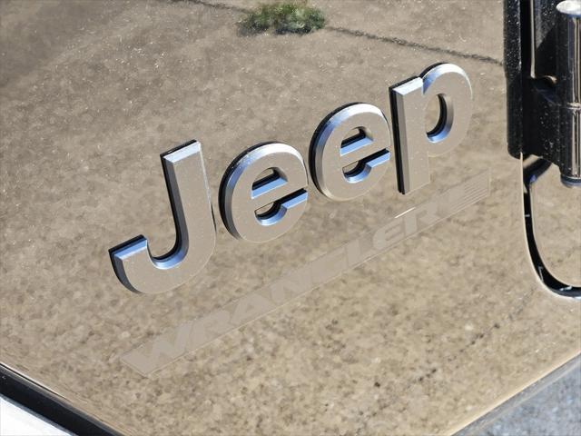 new 2025 Jeep Wrangler car, priced at $43,467