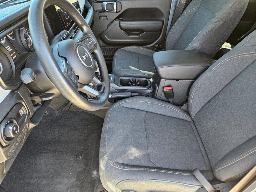 used 2025 Jeep Gladiator car, priced at $34,399