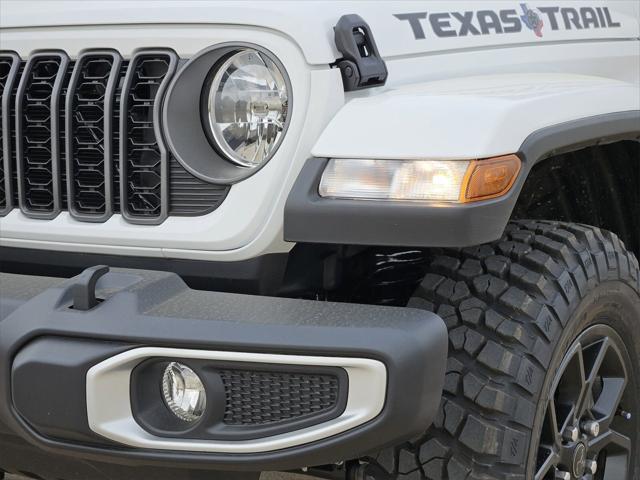 new 2025 Jeep Gladiator car, priced at $39,932