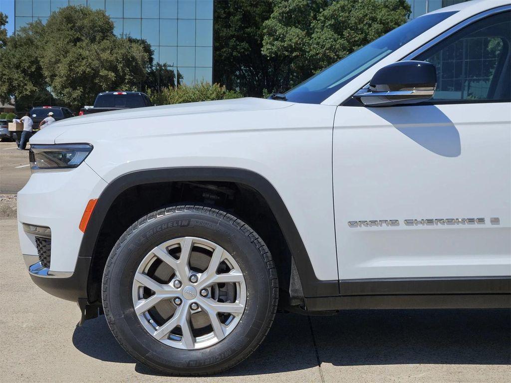 used 2024 Jeep Grand Cherokee L car, priced at $28,799