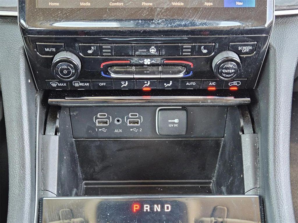 used 2024 Jeep Grand Cherokee L car, priced at $28,799