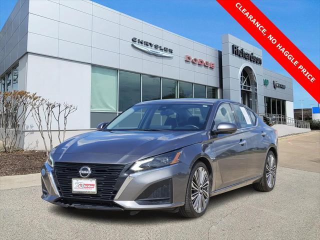 used 2023 Nissan Altima car, priced at $18,899