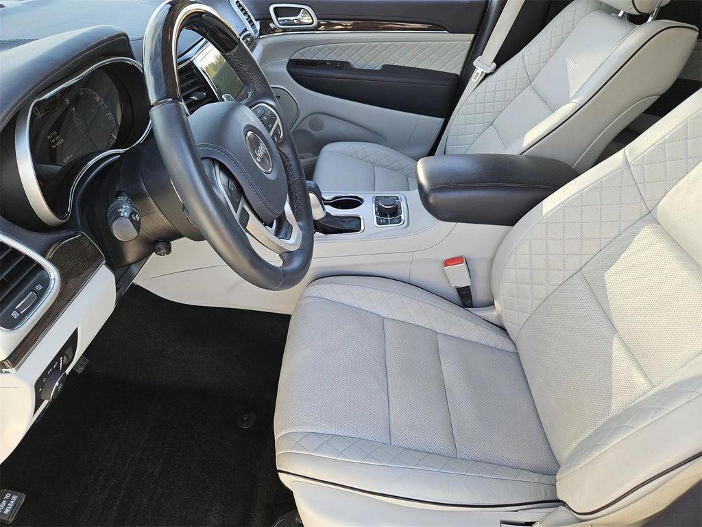 used 2021 Jeep Grand Cherokee car, priced at $32,469