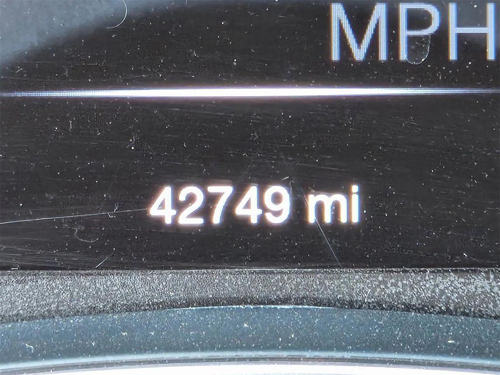 used 2021 Jeep Grand Cherokee car, priced at $32,469