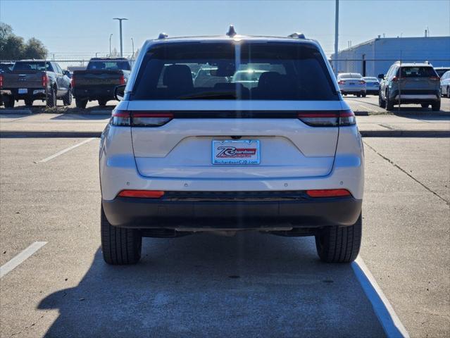 used 2023 Jeep Grand Cherokee car, priced at $28,484