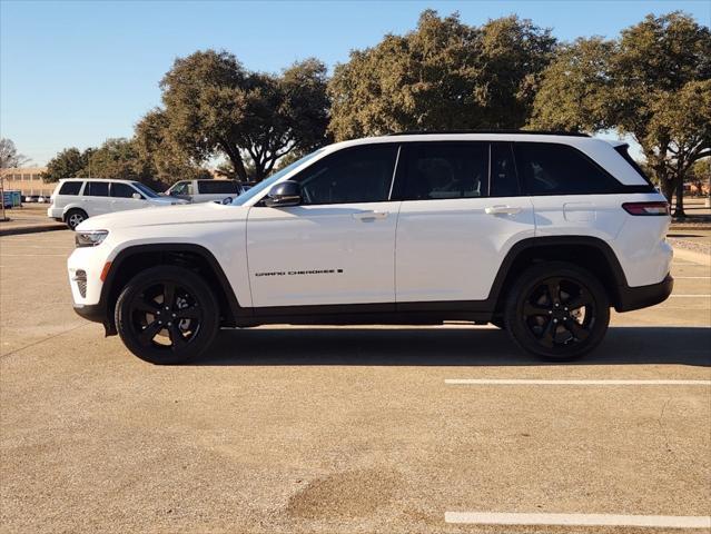 used 2023 Jeep Grand Cherokee car, priced at $28,484