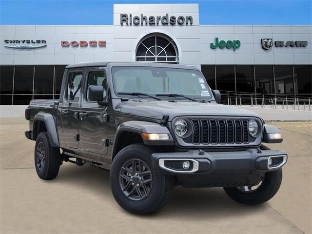 new 2024 Jeep Gladiator car, priced at $40,900