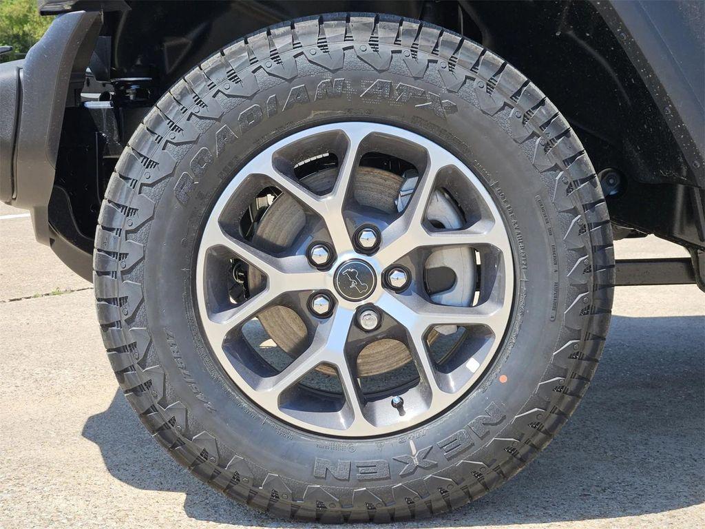 new 2025 Jeep Wrangler car, priced at $45,430