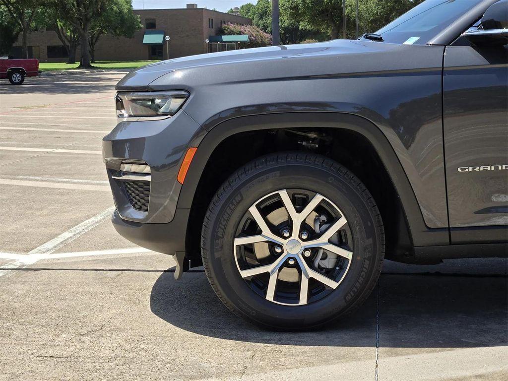 new 2025 Jeep Grand Cherokee car, priced at $39,240