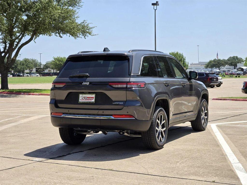 new 2025 Jeep Grand Cherokee car, priced at $39,240