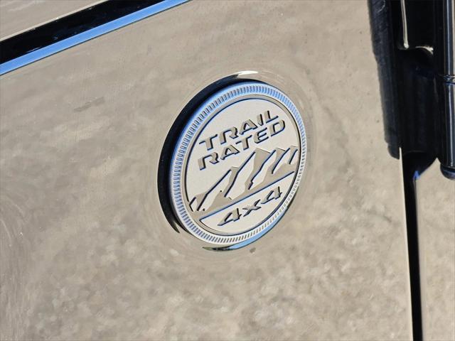 new 2025 Jeep Wrangler car, priced at $45,078
