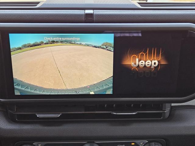 new 2025 Jeep Wrangler car, priced at $45,078