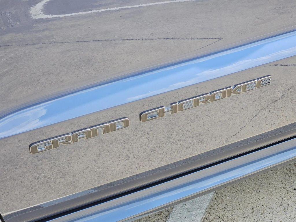 used 2021 Jeep Grand Cherokee car, priced at $29,800