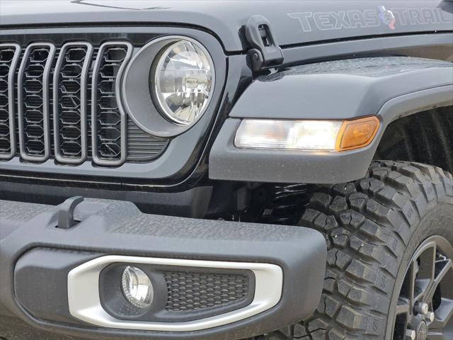 new 2025 Jeep Gladiator car, priced at $40,468