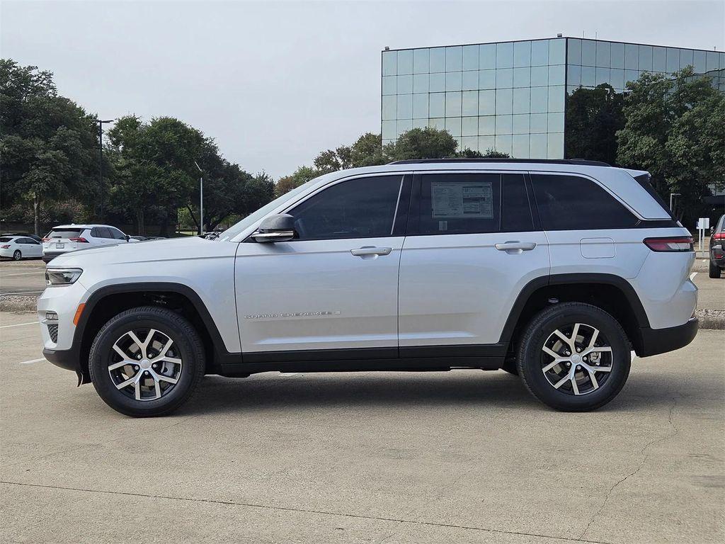 new 2025 Jeep Grand Cherokee car, priced at $38,240