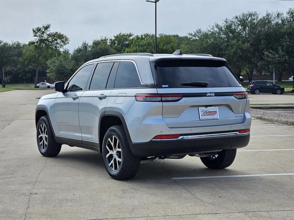 new 2025 Jeep Grand Cherokee car, priced at $38,240