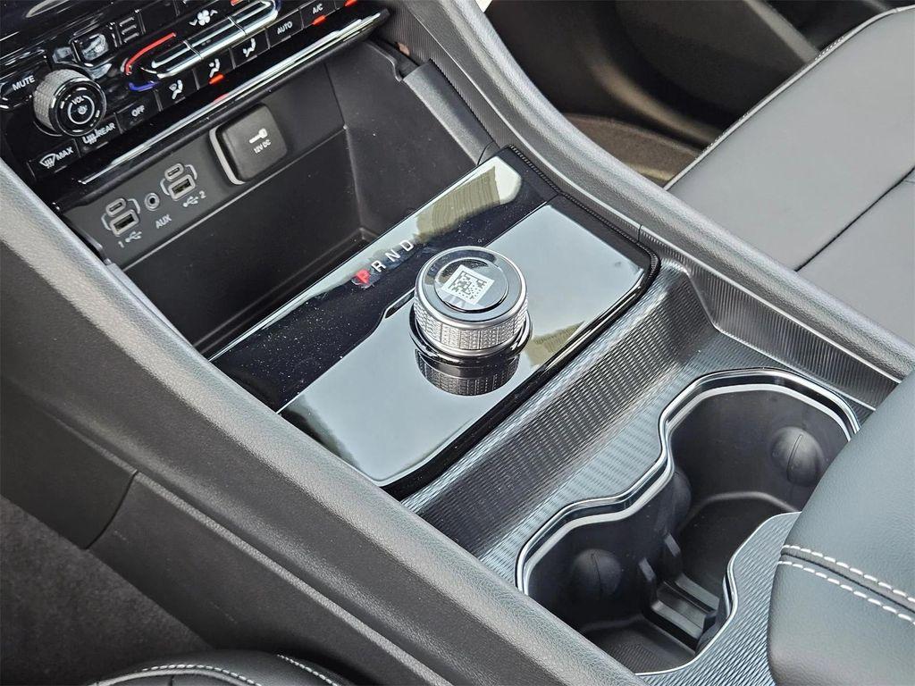 new 2025 Jeep Grand Cherokee car, priced at $38,240