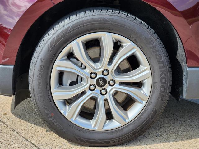 used 2024 Ford Edge car, priced at $28,500