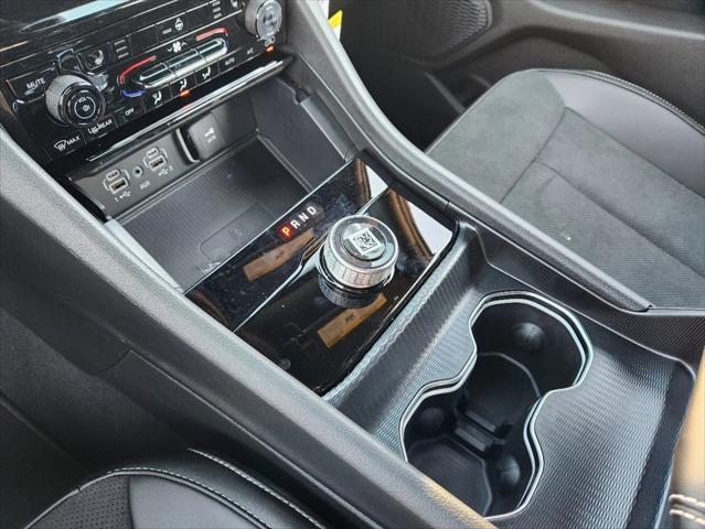 new 2025 Jeep Grand Cherokee car, priced at $39,555