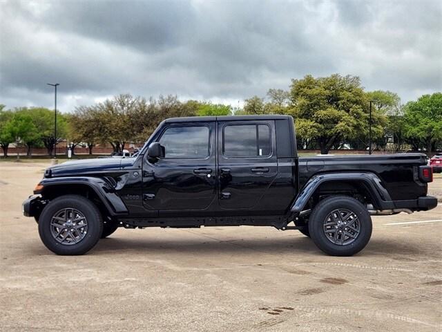 new 2024 Jeep Gladiator car, priced at $41,899