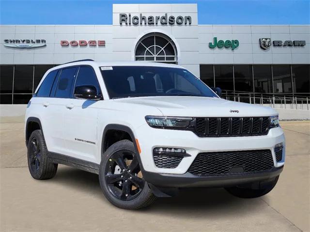 new 2024 Jeep Grand Cherokee car, priced at $43,999